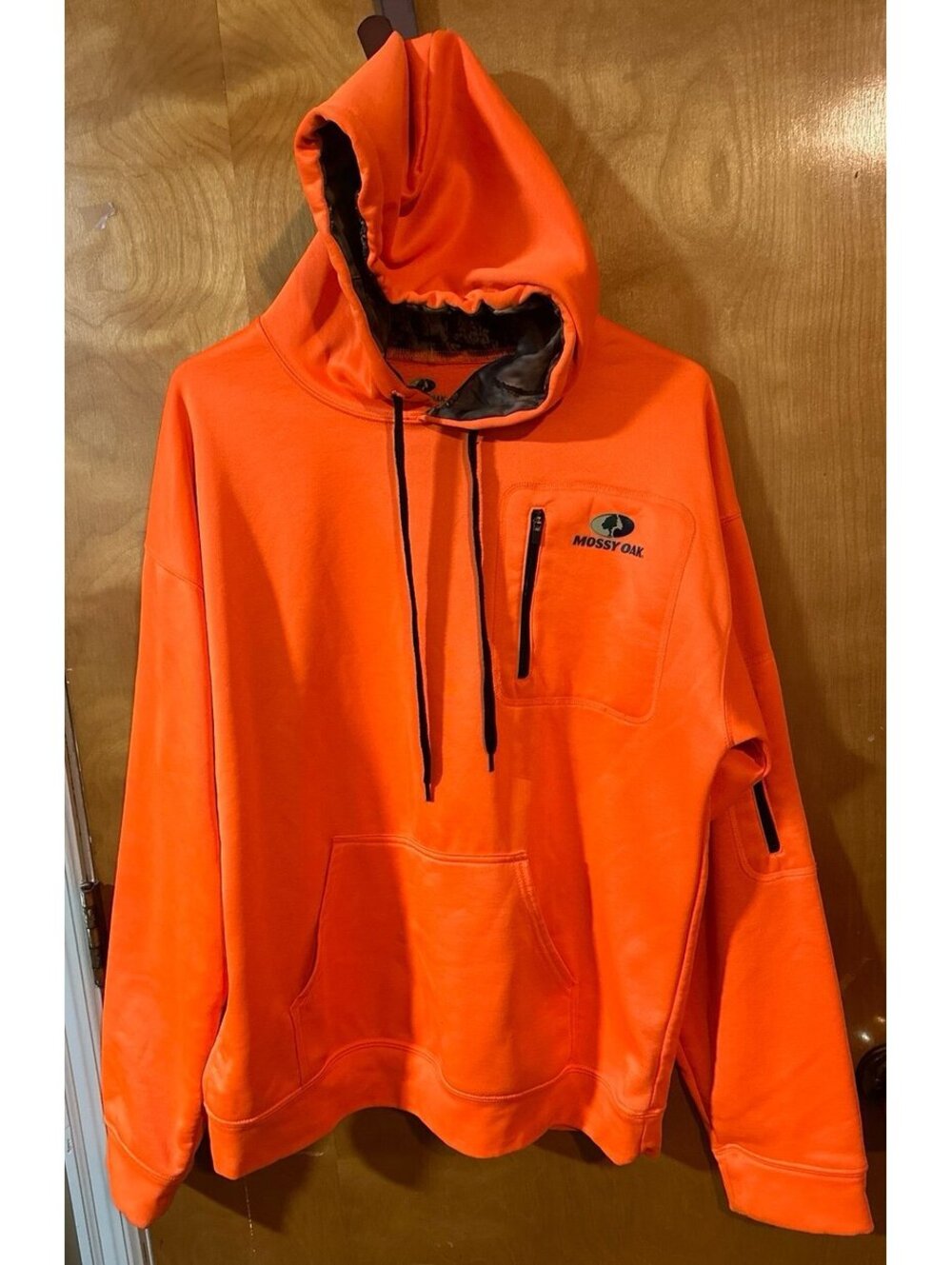 Mossy Oak Orange Camo hoodie size medium